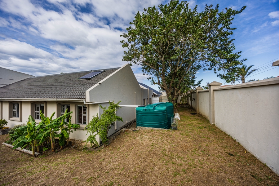 4 Bedroom Property for Sale in Beacon Bay Eastern Cape
